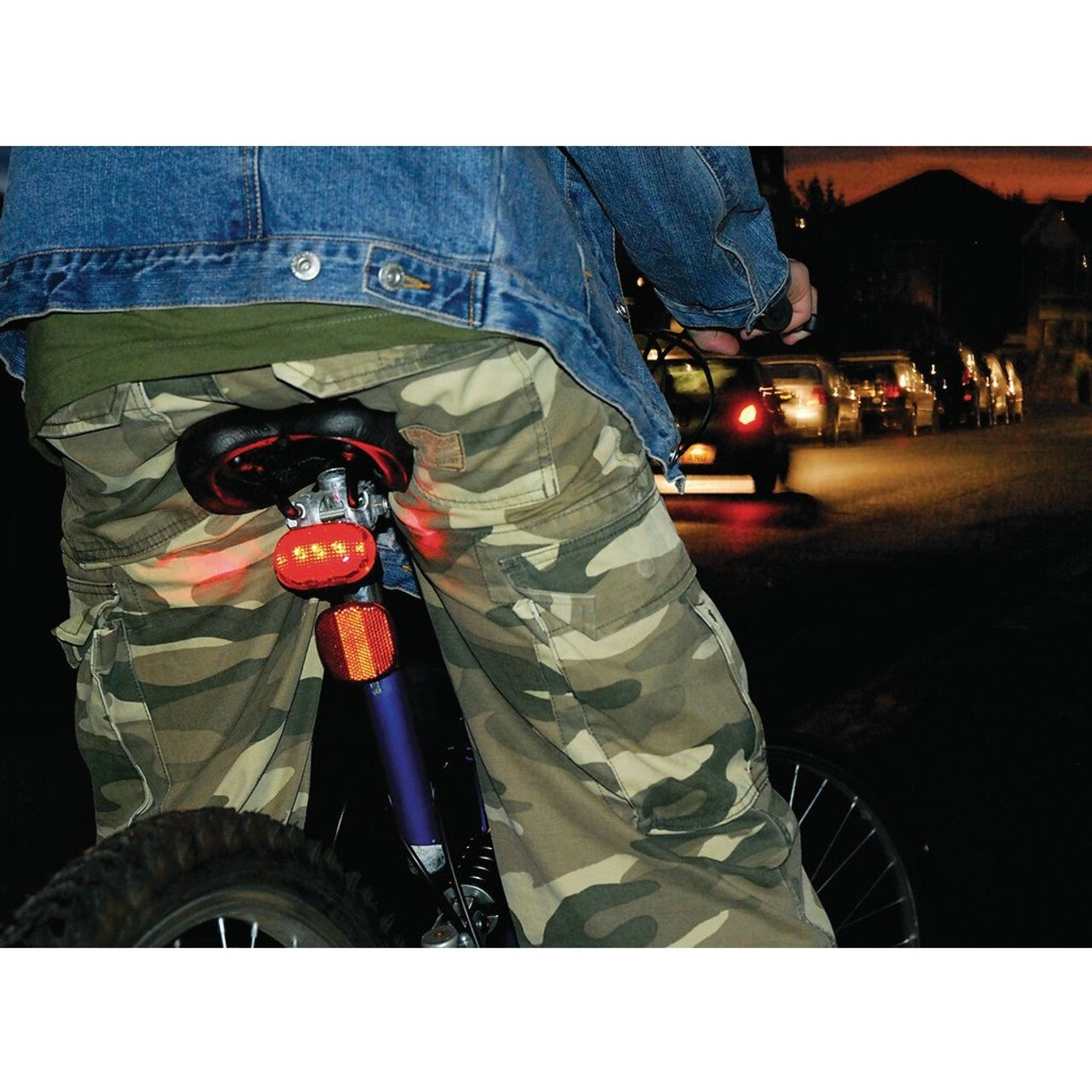 Cycling: L.E.D. Safety Light [ by Draper ]  Flashes or Permanent 
