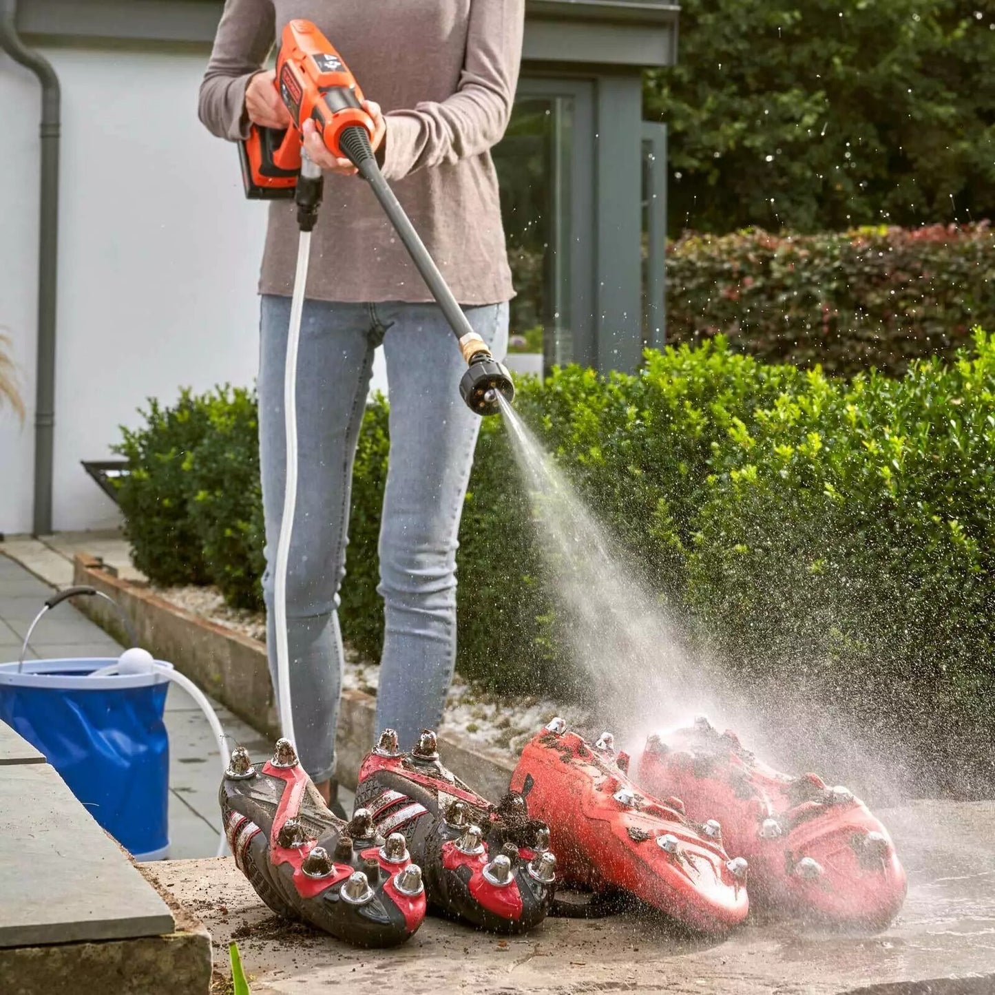 Black and Decker BCPC18 18v Cordless Pressure Washer 1 x 2ah Li-ion