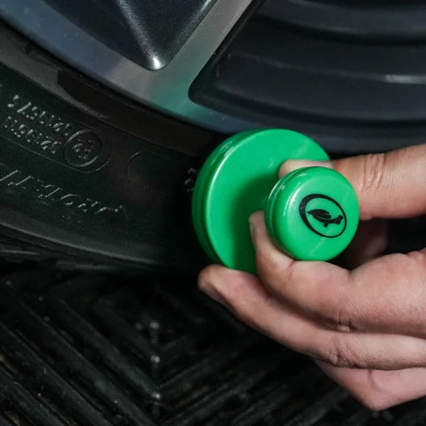 Turtle Wax, Luxury Tyre Dressing Applicator Brush,  Detailing Tyre Shine Brush