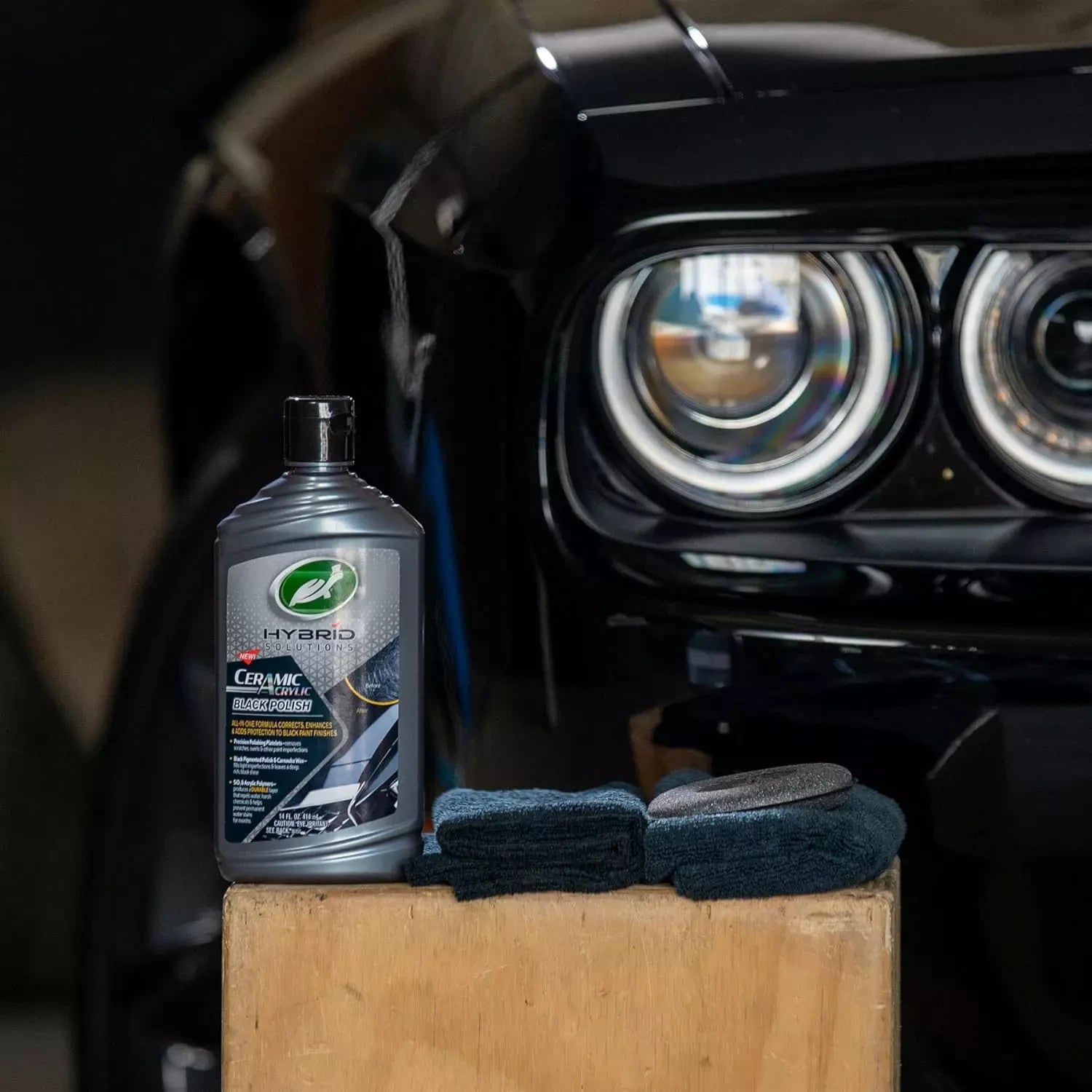 Turtle Wax Hybrid Solutions Ceramic Acrylic Black Polish 14 FL